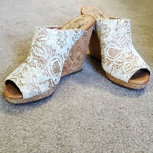 Lace wedges